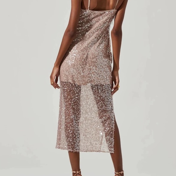 ASTR Sequin Dress XS - Picture 2 of 3